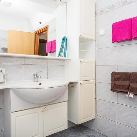 Apartment In With Seaview, Balcony, Air Condition, Wifi