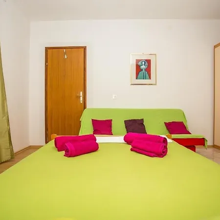 In With Seaview, Balcony, Air Condition, Wifi * Njivice