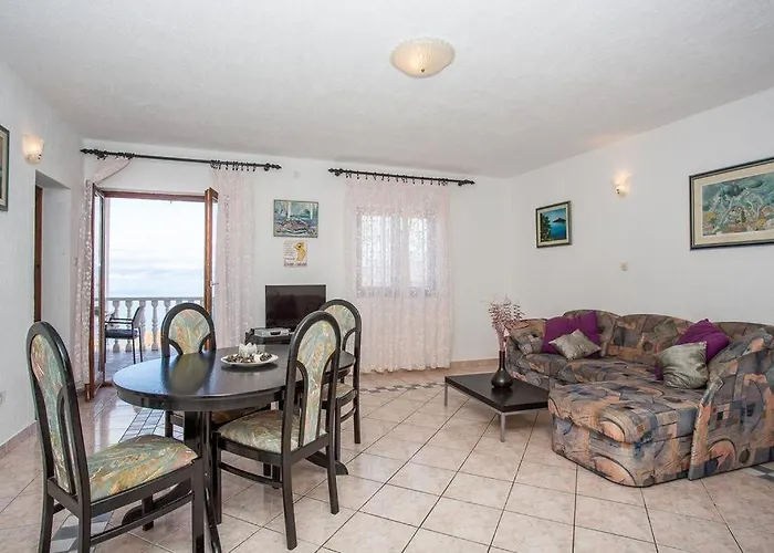 In With Seaview, Balcony, Air Condition, Wifi 아파트 *